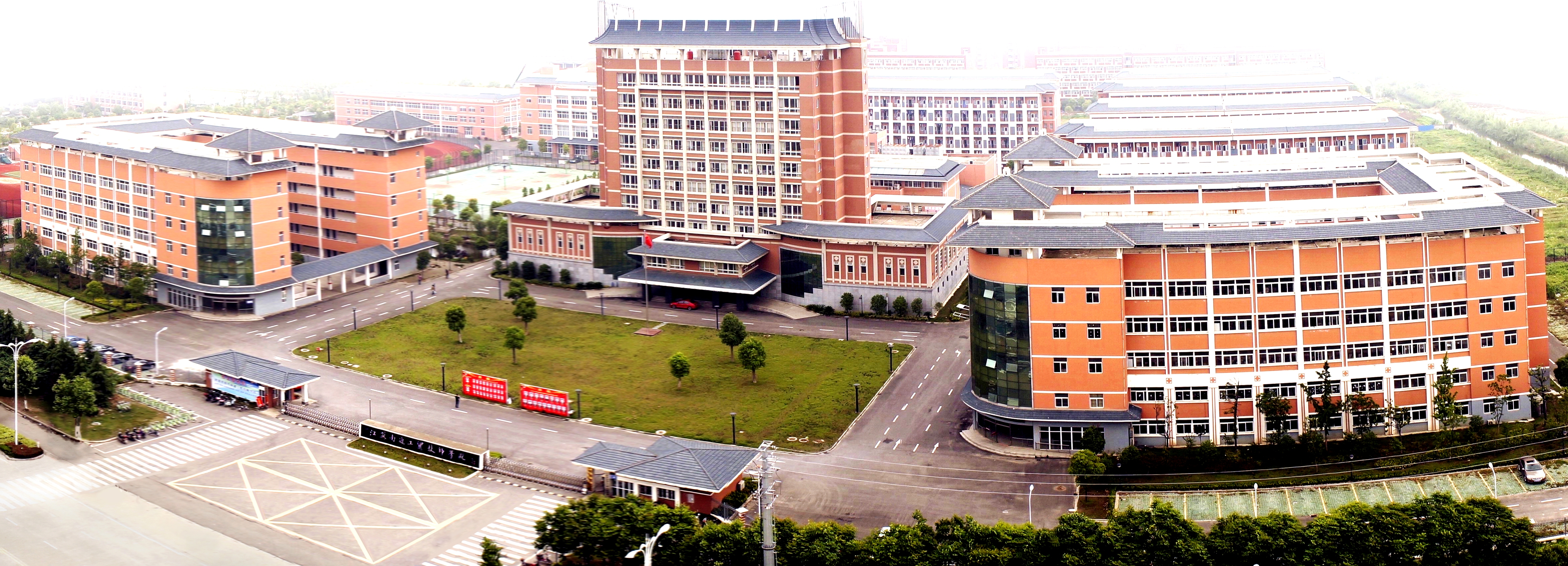 工贸技师 (1).jpg 工贸技师 (1).jpg