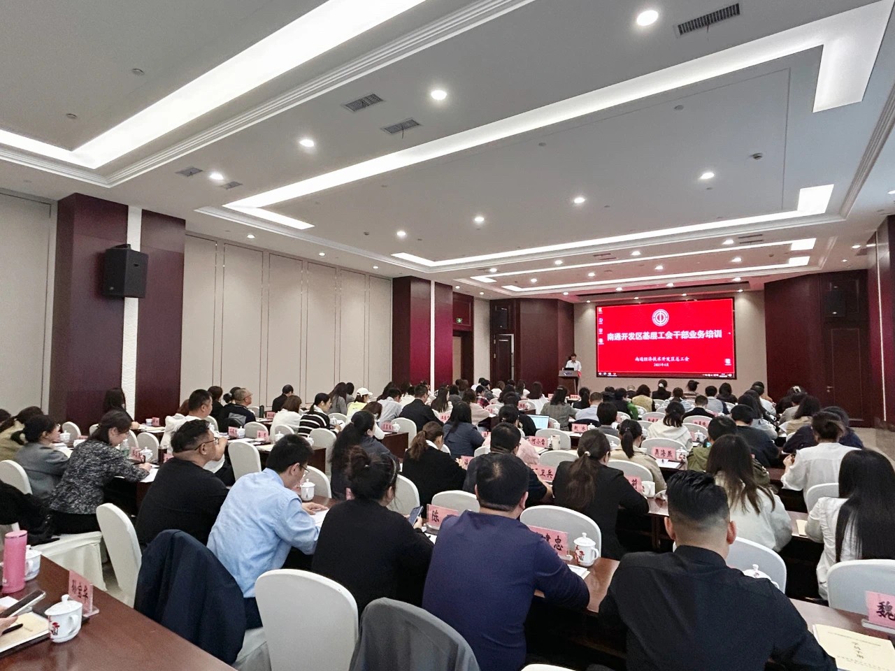 1527157592.jpg 1527157592.jpg